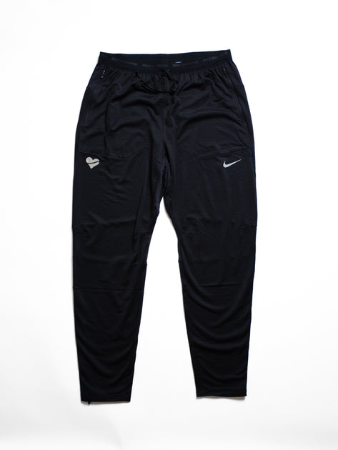 nike-29_1200x630.jpg?v=1699398670