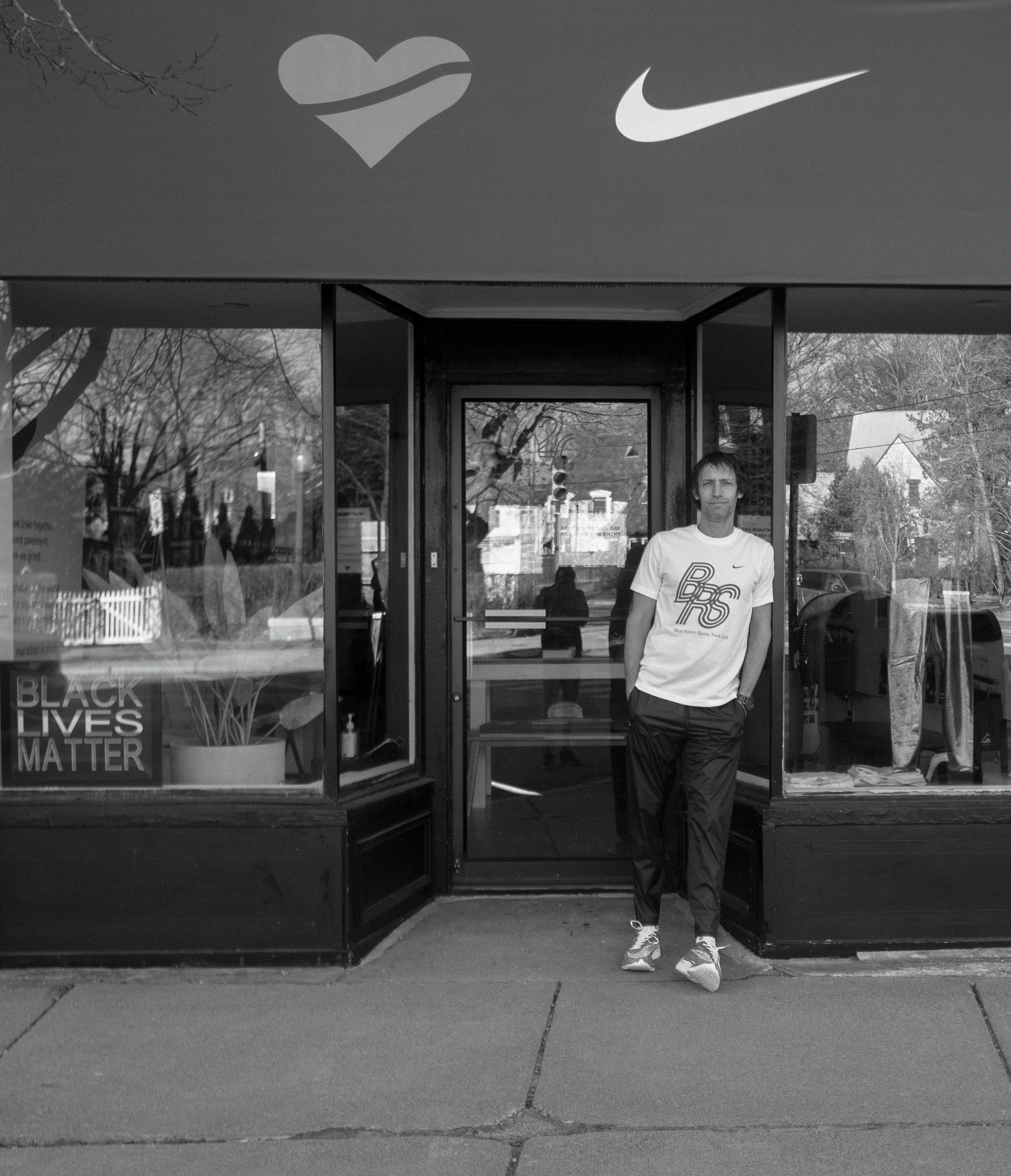 blue ribbon sports track club shoes