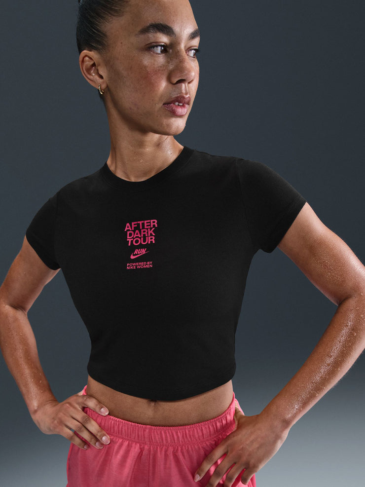 Nike Women's Slim Short-Sleeve Cropped T-Shirt