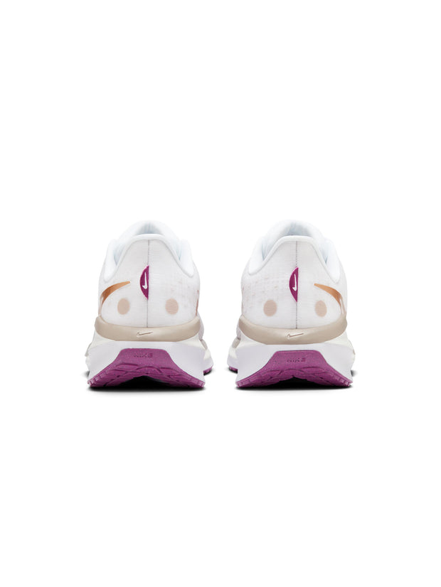 Nike Air Zoom Vomero 17 Women's Shoe