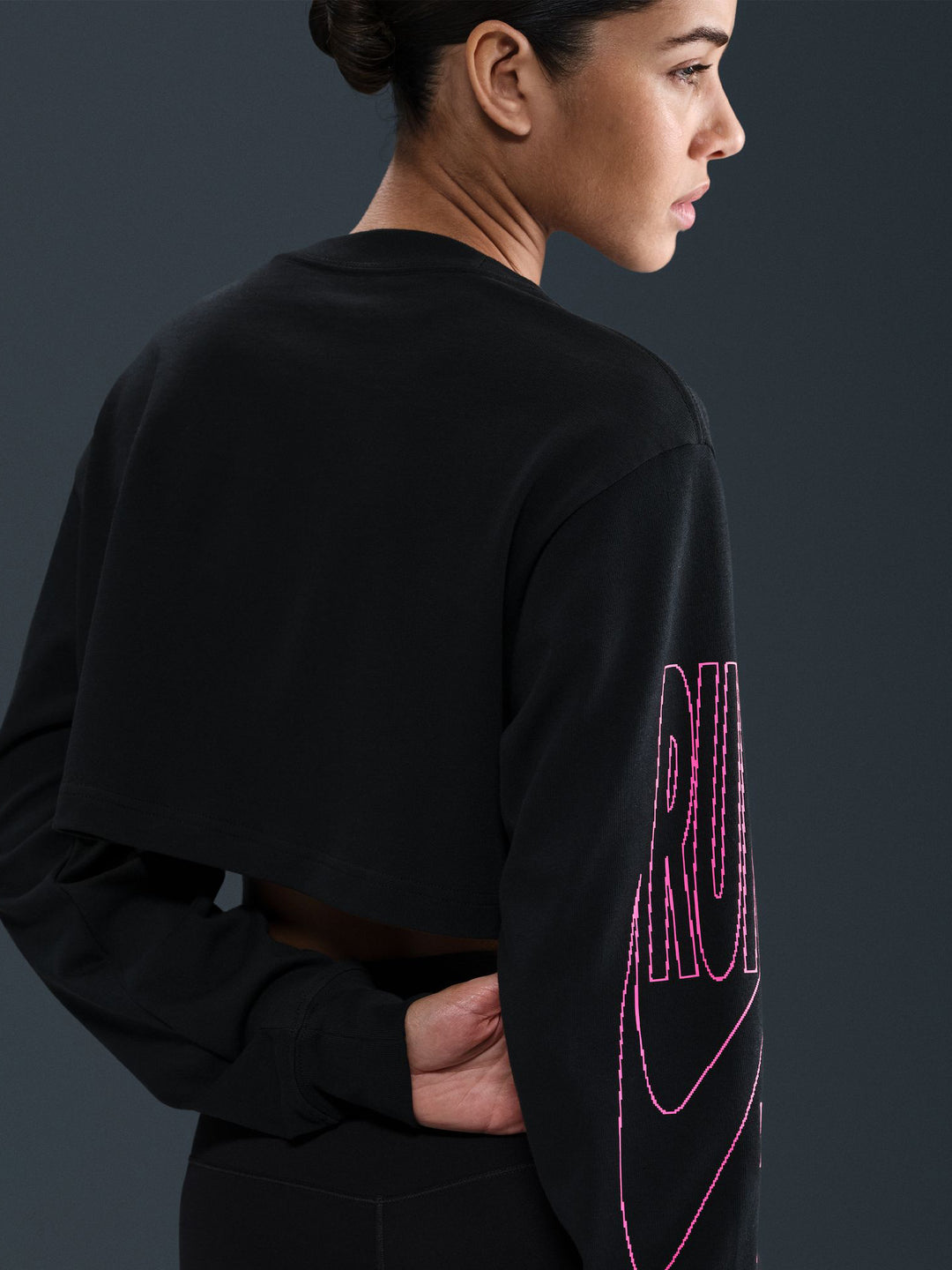 Nike After Dark Tour Women's Oversized Long-Sleeve Cropped T-Shirt