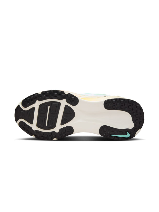 Nike Vomero 18 Women's Shoe