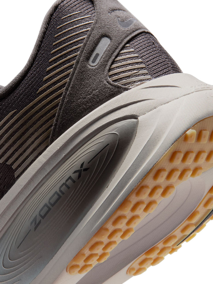 Nike Vomero 18 Men's Shoe