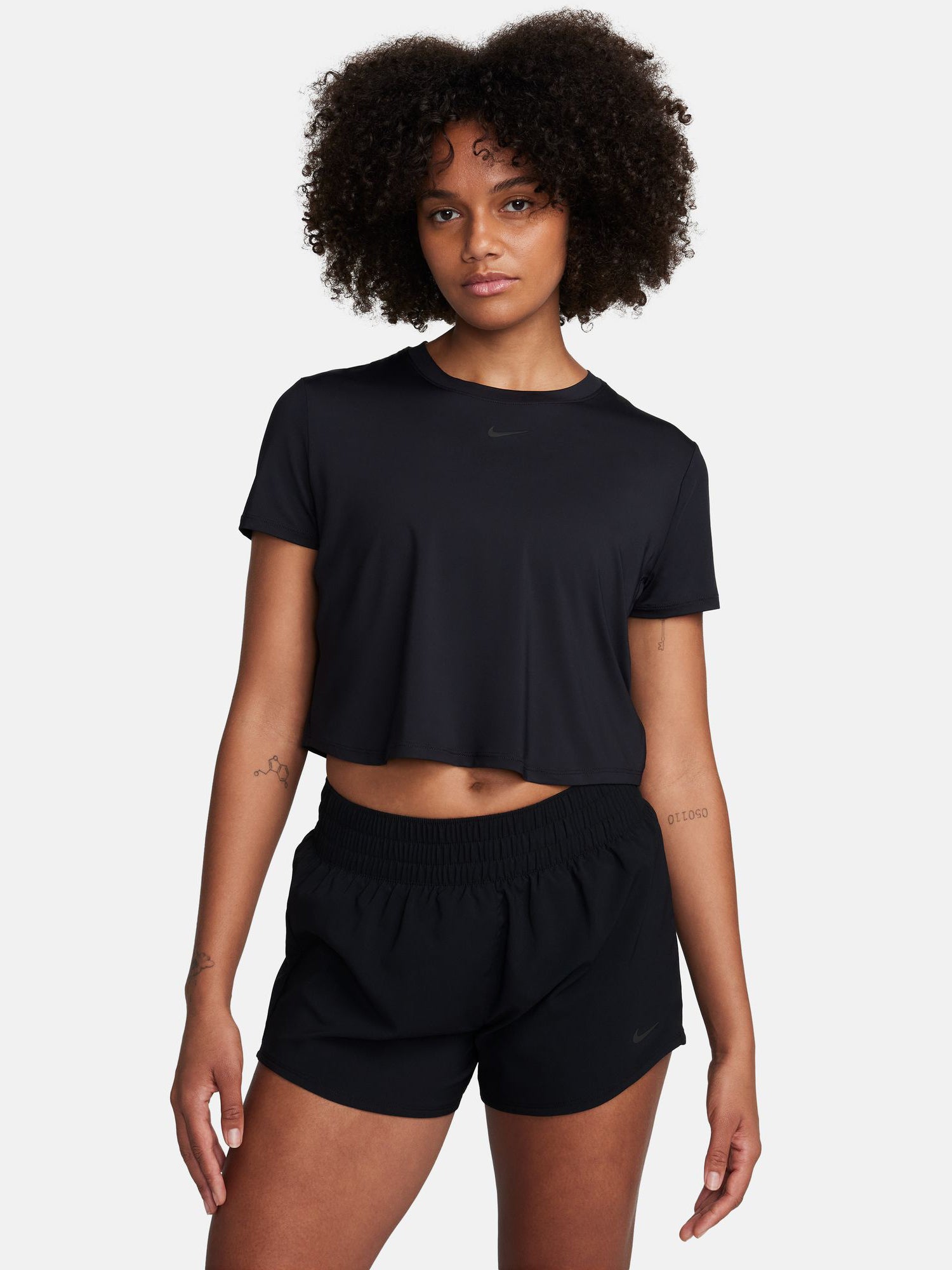 Black1_6c26c952-8dbb-4597-9bf8
