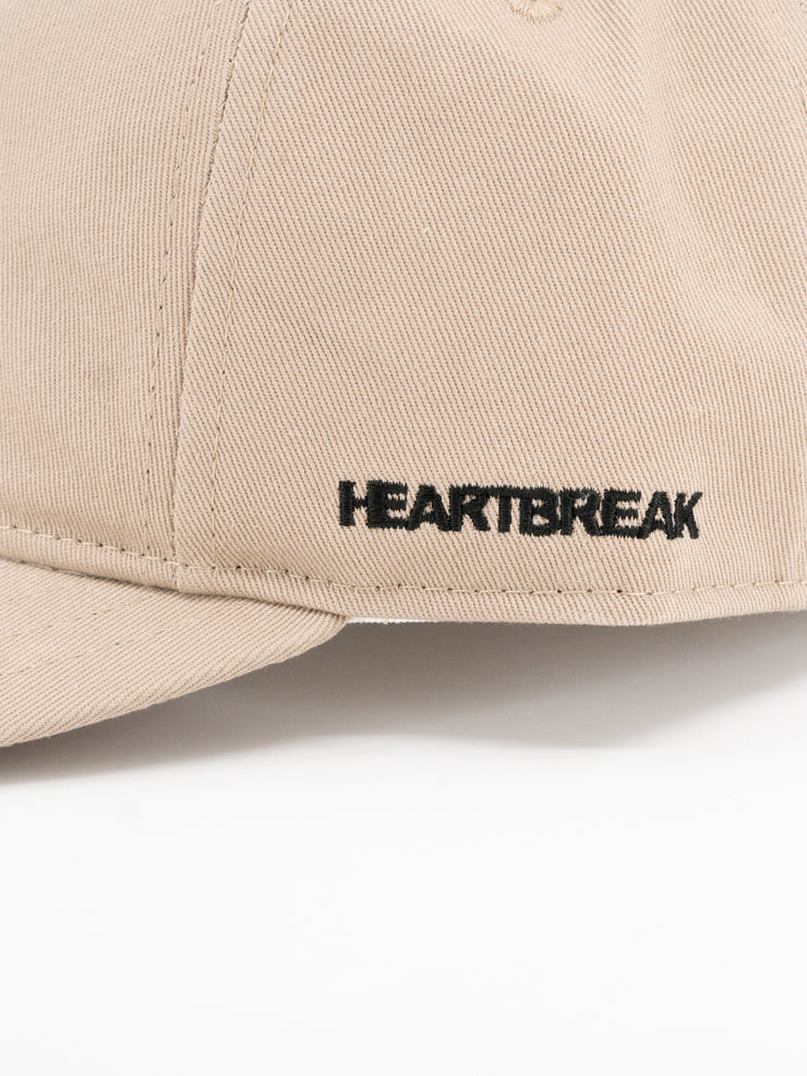 Heartbreak Cœur Brisé Adjustable-Fit Hat