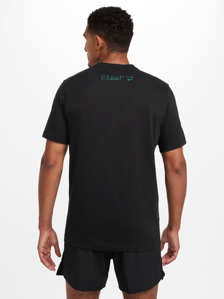 Nike Men's EK Dri-FIT Running T-Shirt