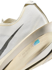 Jakob Ingebrigtsen Nike ZoomX Vaporfly Next% 4