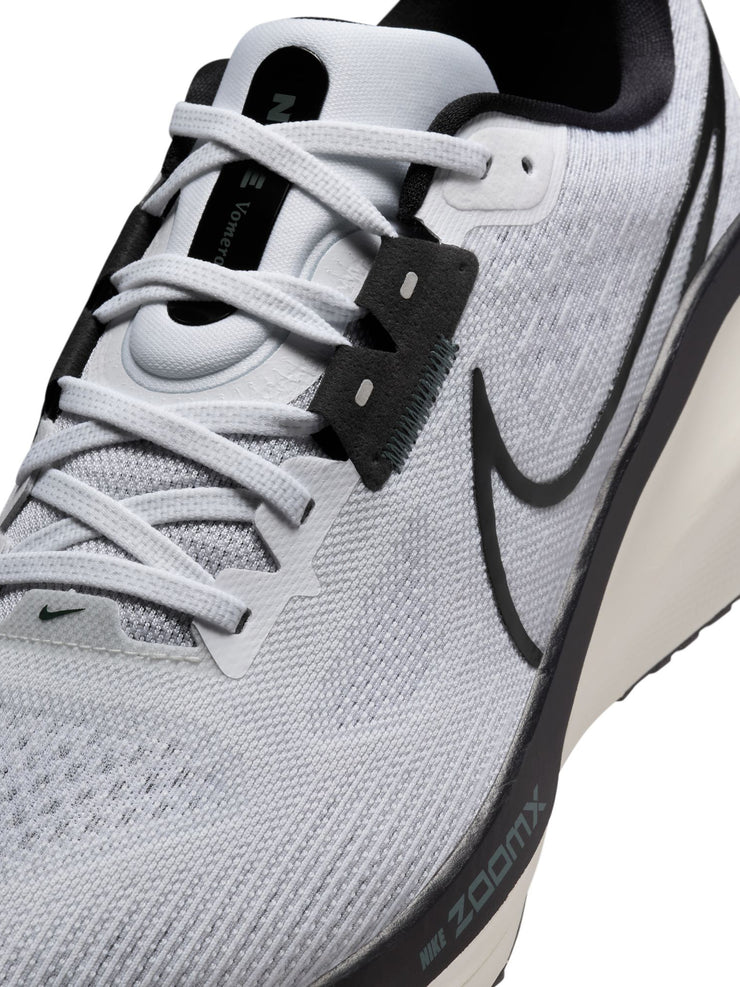 Nike Air Zoom Vomero 17 Men's Shoe