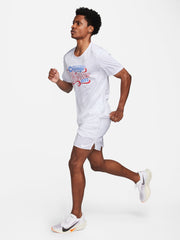 Nike Chicago Marathon Finisher Men's Rise 365 Short Sleeve