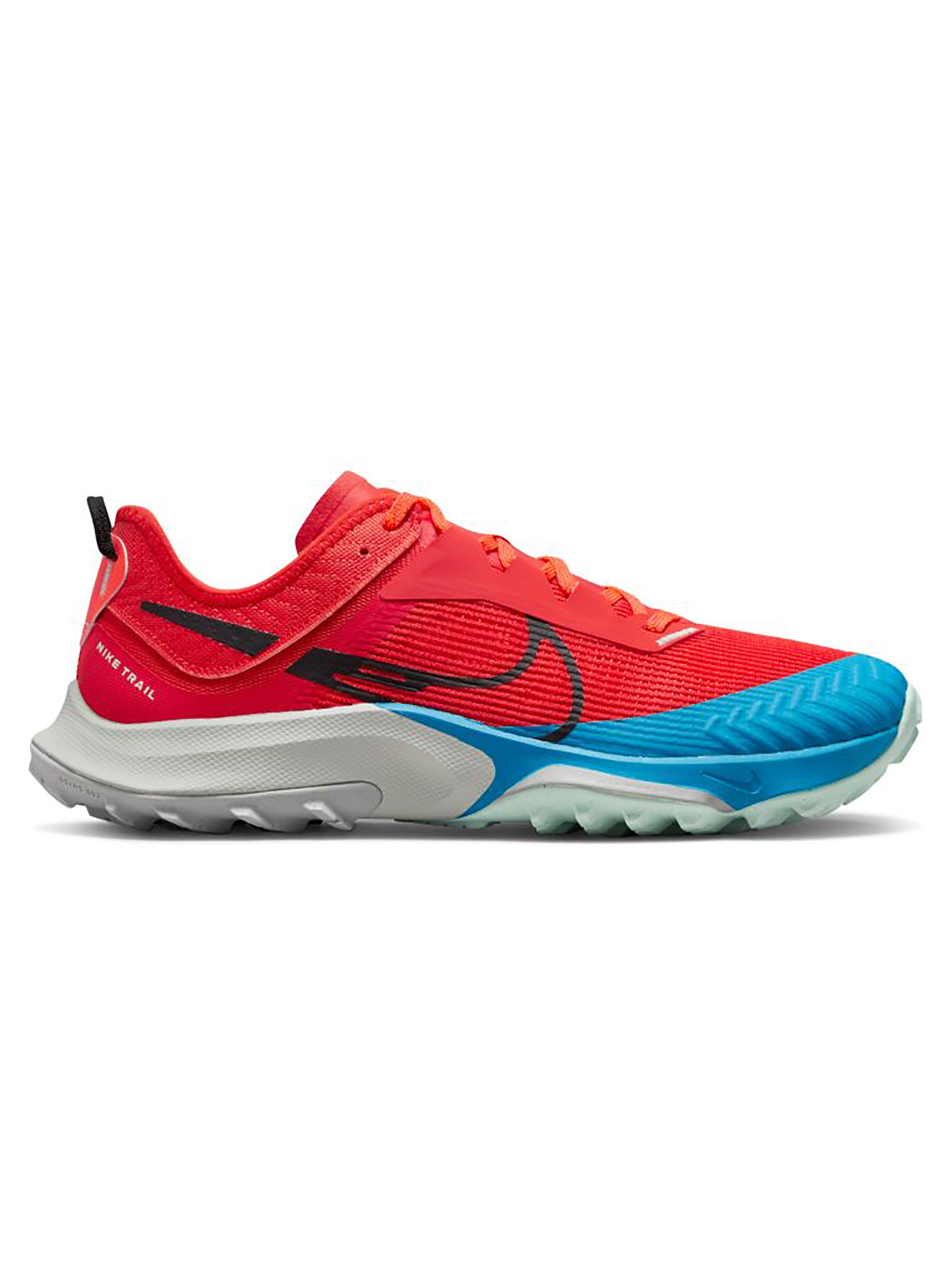 nike pegasus trail 3 vs terra kiger 8