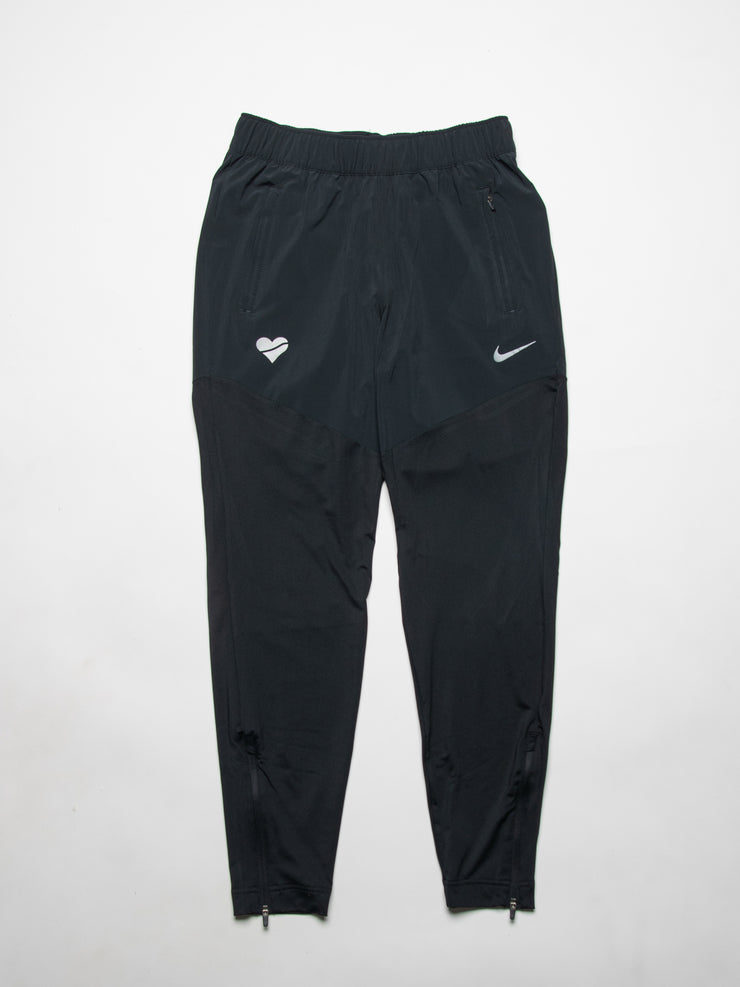 Nike Men's Core Dri-FIT Challenger Woven Pant Grey | Running Warehouse