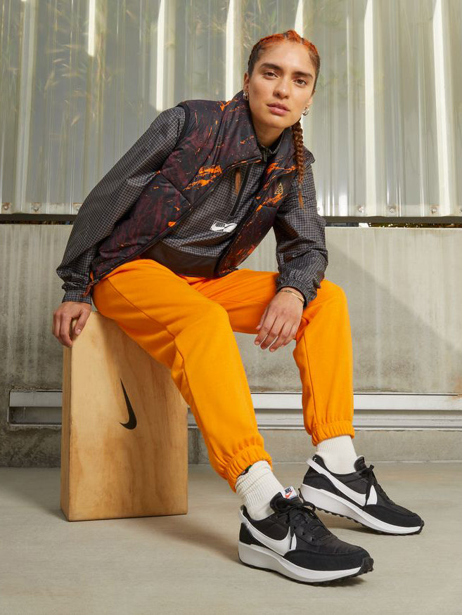 Nike debut Clearance